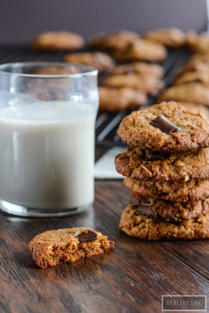Cashew Coconut Chocolate Chip Cookie Recipe | ahealthylifeforme.com